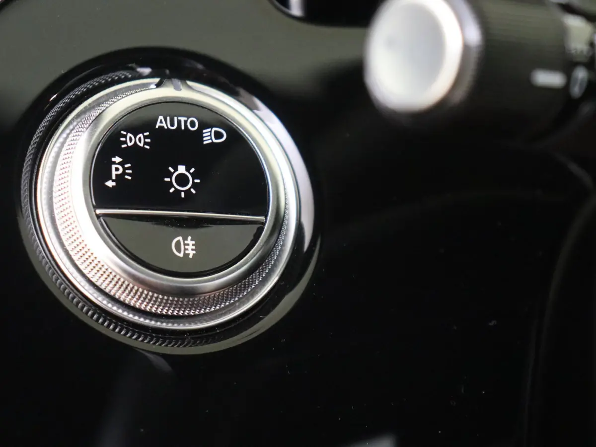 300 e Sport Edition / Premium/ Night/ 20 inch/ Rijassistentiepakket Plus/ SUPERSCREEN/ Burmester 4D/ El. Trekhaak