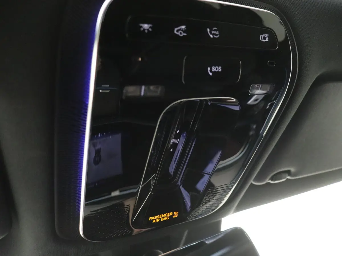 300 e Sport Edition / Premium/ Night/ 20 inch/ Rijassistentiepakket Plus/ SUPERSCREEN/ Burmester 4D/ El. Trekhaak