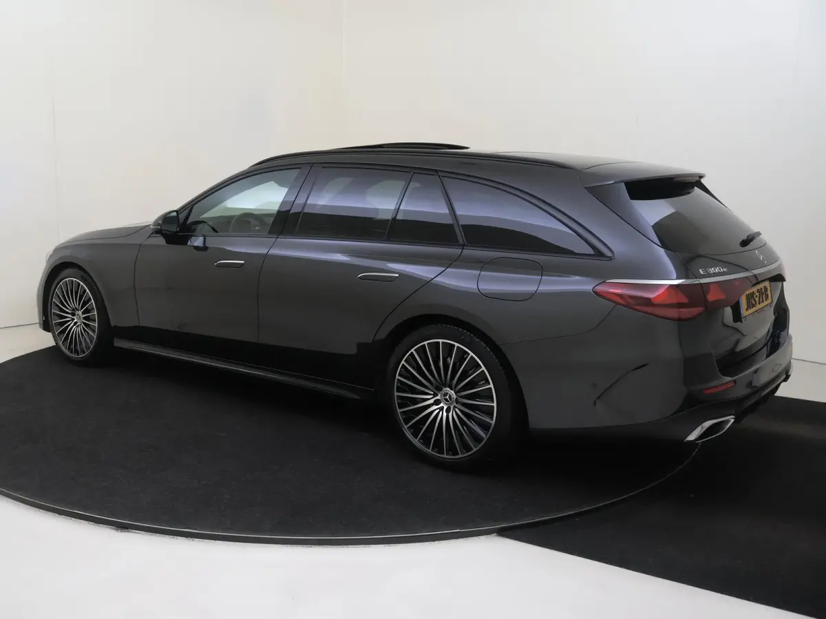 300 e Sport Edition / Premium/ Night/ 20 inch/ Rijassistentiepakket Plus/ SUPERSCREEN/ Burmester 4D/ El. Trekhaak