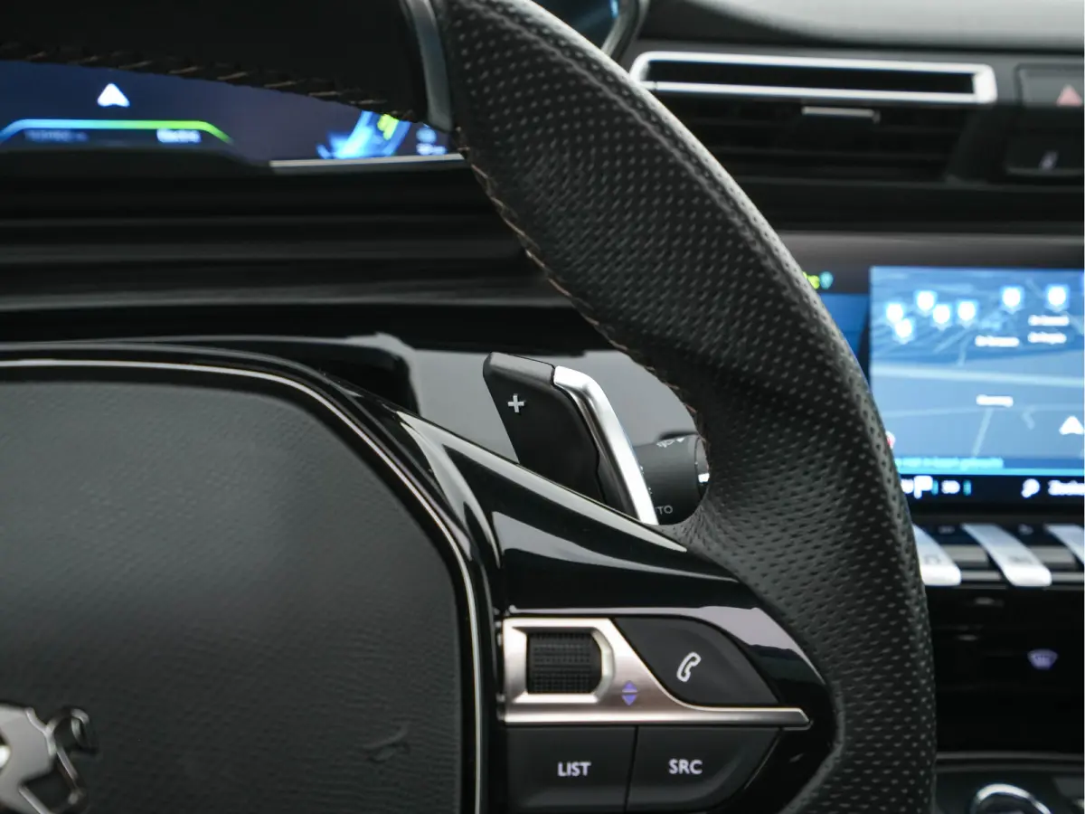 1.6 HYbrid GT-Line Pack Business (Plug-in) {SoH-100%} (INCL-BTW) Aut. *PANO | LEATHER-MICROFIBRE | FOCAL®-AUDIO | FULL-LED | CRUISE-ADAPT. | BLINDSPOT | DAB | DIGI-COCKPIT | HEATED-SPORTSEA