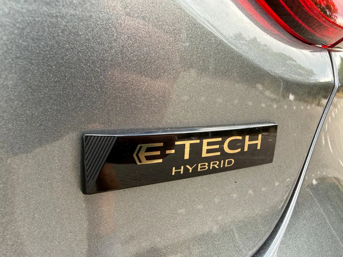 1.6 E-Tech Hybrid 145 Engineered - Automaat - Navi - Climate - Org.NL