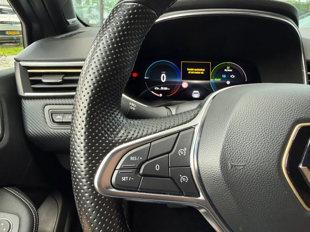 1.6 E-Tech Hybrid 145 Engineered - Automaat - Navi - Climate - Org.NL