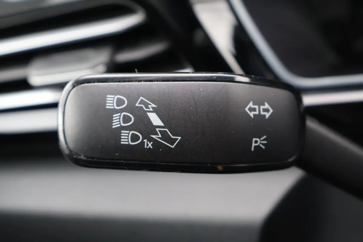 2.0 TDI Automaat 75th Edition Leer Led Navigatie Camera