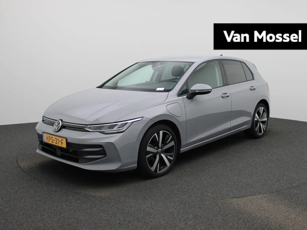 1.5 eHybrid 50 Edition Navigatie | Camera | Parkeersensoren | Cruise control | 18 Inch Velgen | Airco |