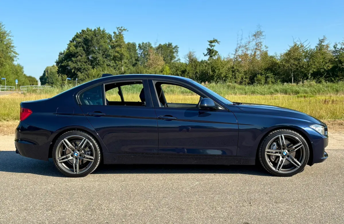335i High Executive Aut/Leder/Navi Head up/