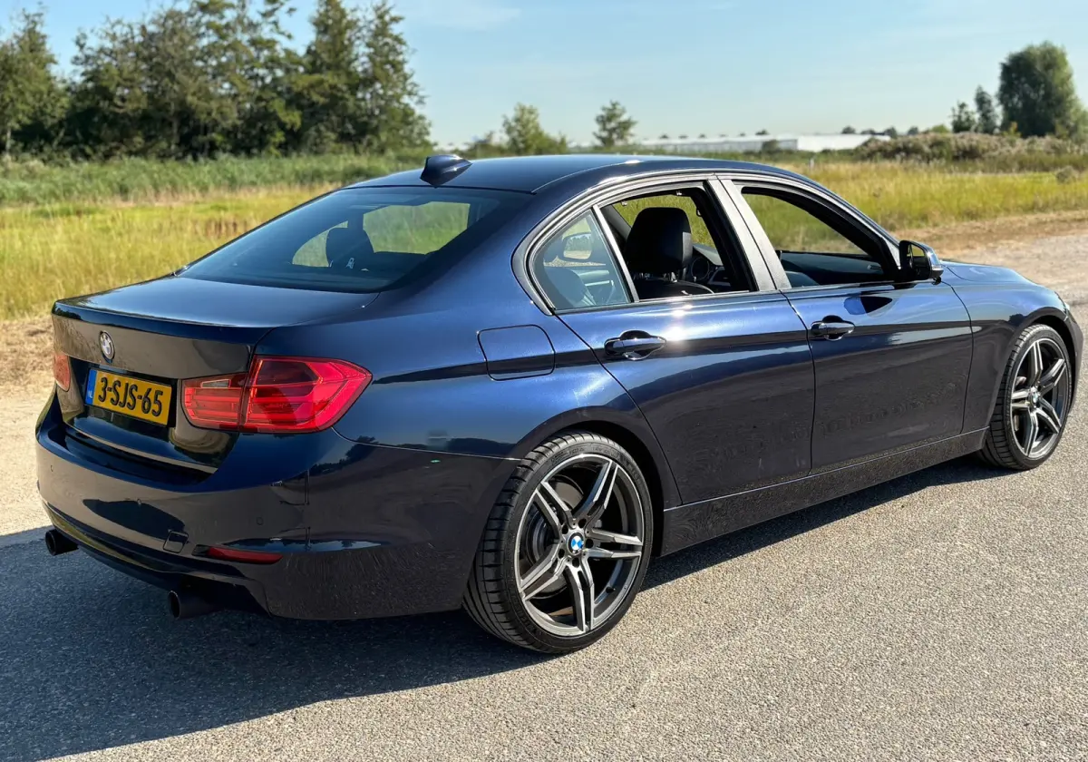 335i High Executive Aut/Leder/Navi Head up/