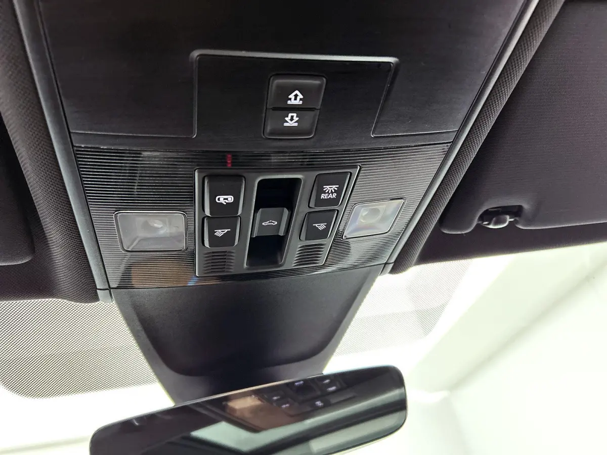 1.5 TSI R-Line Business+ 7p. | 150 PK | Automaat | Black Style | 7-Zitter | Panorama Schuif/Kantel Dak | Harman/Kardon Geluidsysteem | Head-Up Display | Digital Cockpit PRO | Digital Cockpit