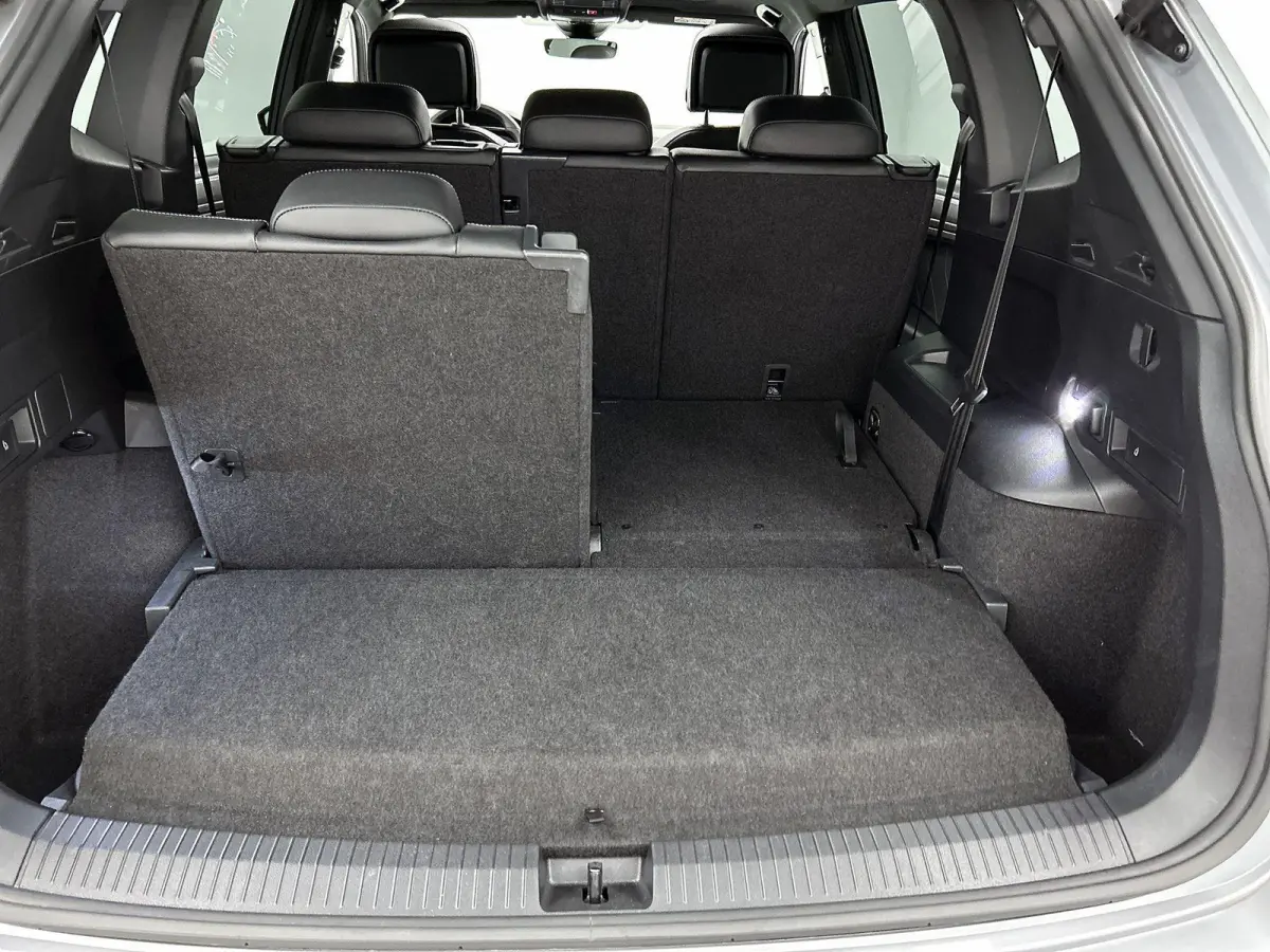 1.5 TSI R-Line Business+ 7p. | 150 PK | Automaat | Black Style | 7-Zitter | Panorama Schuif/Kantel Dak | Harman/Kardon Geluidsysteem | Head-Up Display | Digital Cockpit PRO | Digital Cockpit