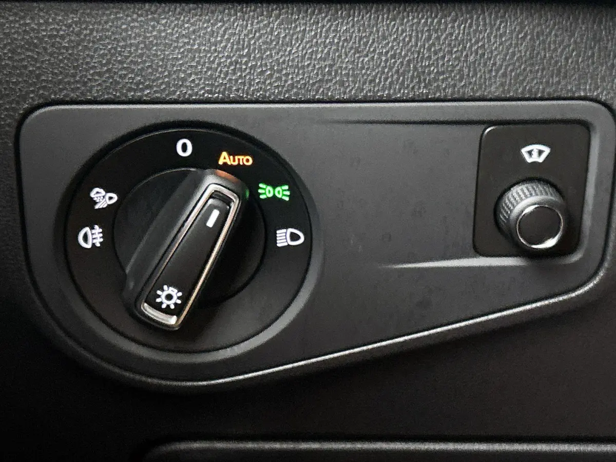 1.5 TSI R-Line Business+ 7p. | 150 PK | Automaat | Black Style | 7-Zitter | Panorama Schuif/Kantel Dak | Harman/Kardon Geluidsysteem | Head-Up Display | Digital Cockpit PRO | Digital Cockpit