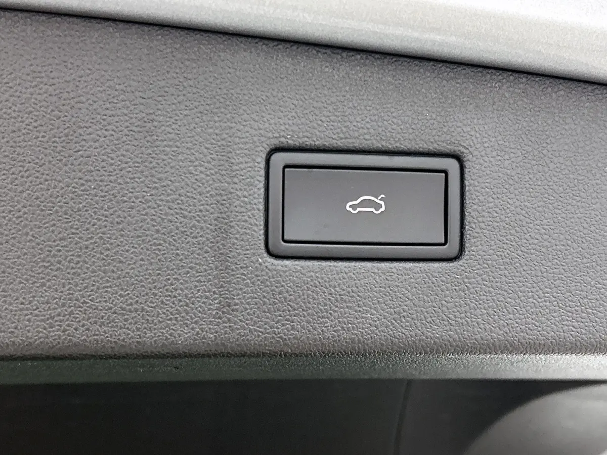 1.5 TSI R-Line Business+ 7p. | 150 PK | Automaat | Black Style | 7-Zitter | Panorama Schuif/Kantel Dak | Harman/Kardon Geluidsysteem | Head-Up Display | Digital Cockpit PRO | Digital Cockpit