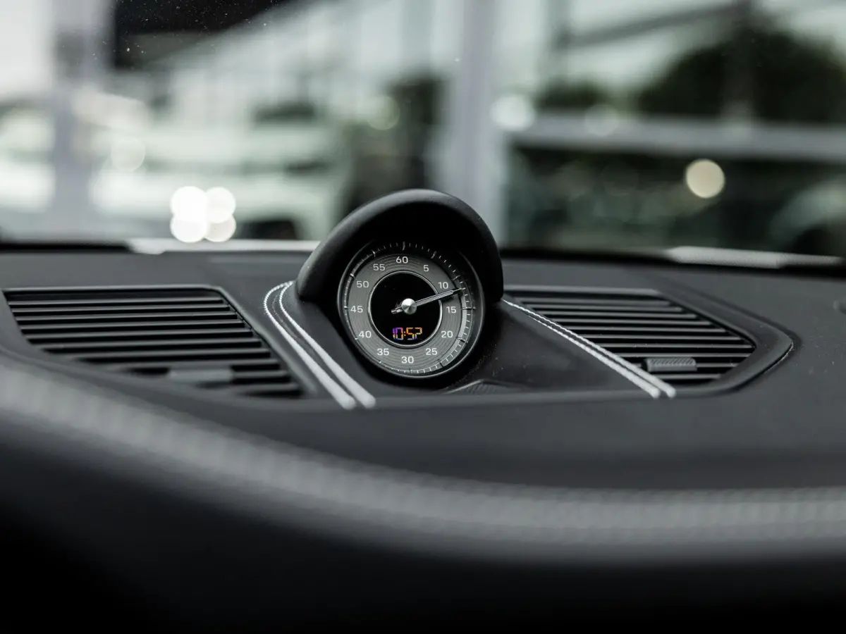 3.8 Turbo S | BURMESTER | STOELVENTILATIE | LIFTSYSTEEM | NL GELEVERD | DEALER ONDERHOUDEN | KERAMISCH | ACHTERASBESTURING | PVT + | PDLS + | 18-WEG STOELEN | SPORTUITLAATSYSTEEM EXC-OPTIK |