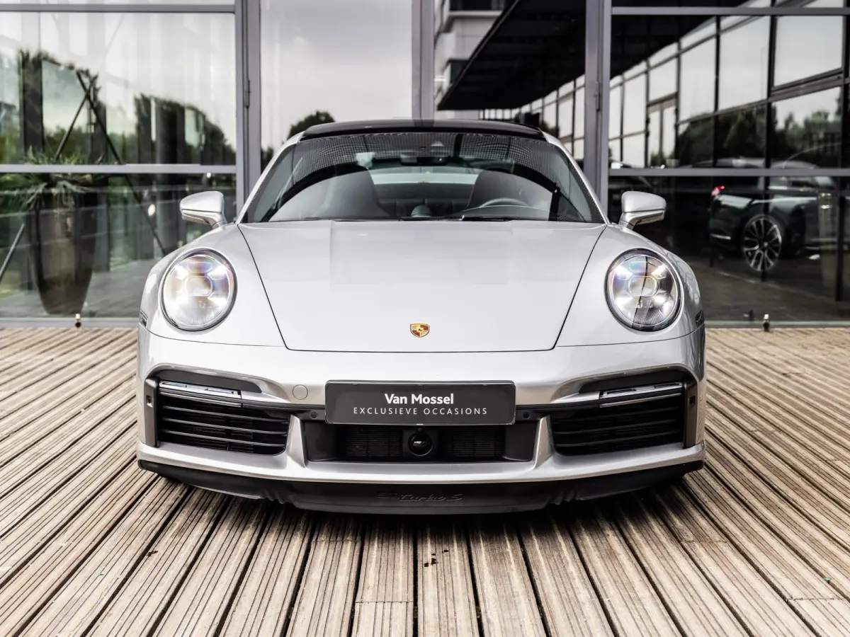 3.8 Turbo S | BURMESTER | STOELVENTILATIE | LIFTSYSTEEM | NL GELEVERD | DEALER ONDERHOUDEN | KERAMISCH | ACHTERASBESTURING | PVT + | PDLS + | 18-WEG STOELEN | SPORTUITLAATSYSTEEM EXC-OPTIK |