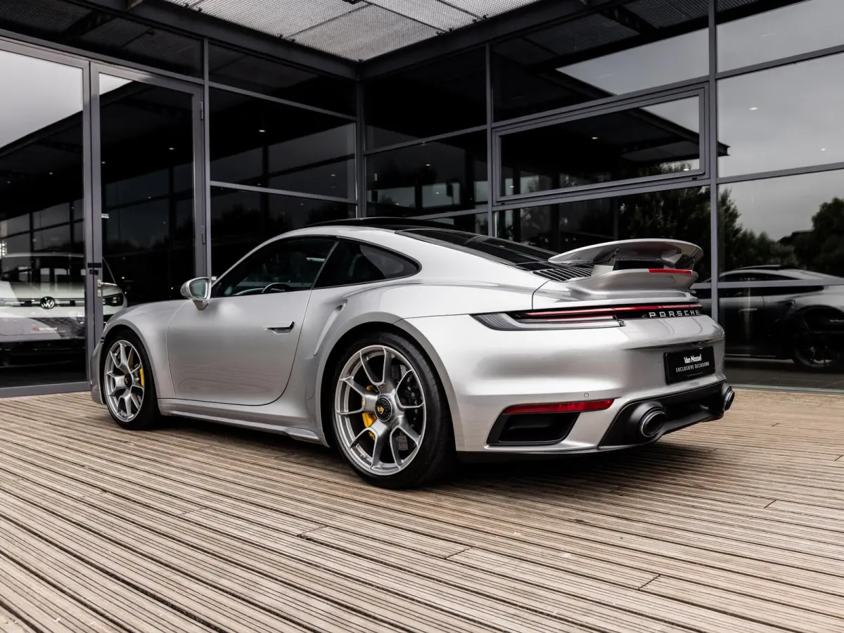 3.8 Turbo S | BURMESTER | STOELVENTILATIE | LIFTSYSTEEM | NL GELEVERD | DEALER ONDERHOUDEN | KERAMISCH | ACHTERASBESTURING | PVT + | PDLS + | 18-WEG STOELEN | SPORTUITLAATSYSTEEM EXC-OPTIK |