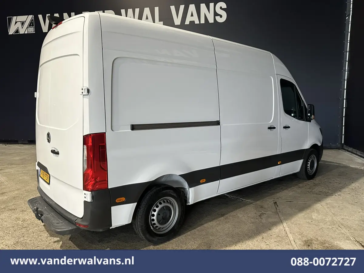 211 CDI 115pk L2H2 Euro6 Airco | Trekhaak | Bijrijdersbank Bluetooth telefoonvoorbereiding