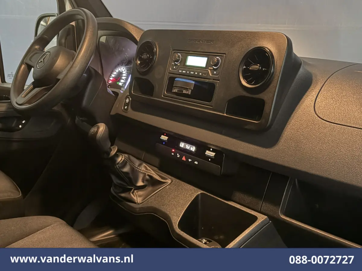 211 CDI 115pk L2H2 Euro6 Airco | Trekhaak | Bijrijdersbank Bluetooth telefoonvoorbereiding