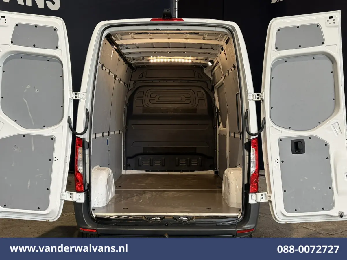 211 CDI 115pk L2H2 Euro6 Airco | Trekhaak | Bijrijdersbank Bluetooth telefoonvoorbereiding