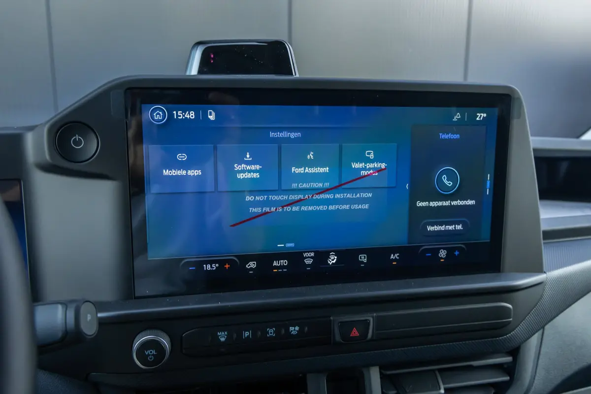 320 L1H1 Trend 71kWh 71kWH | Grotere Accu | Carplay | 2300kg trekgewicht |
