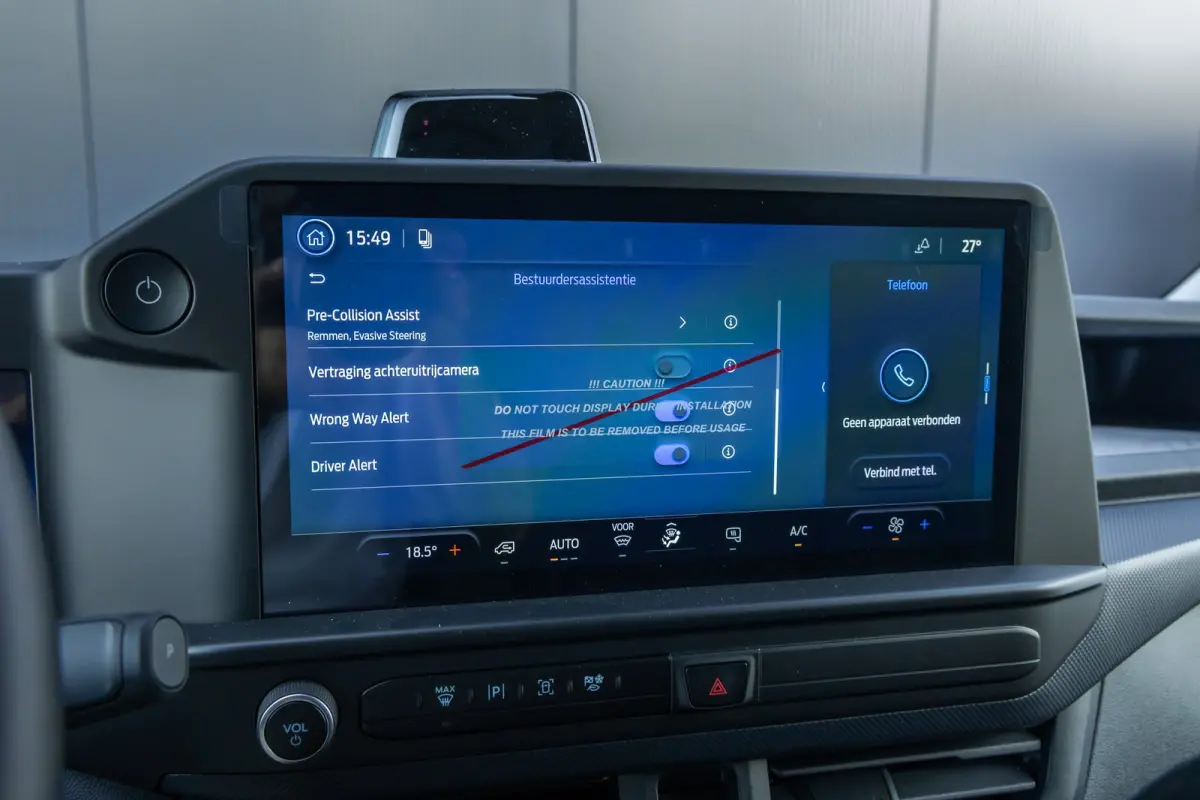320 L1H1 Trend 71kWh 71kWH | Grotere Accu | Carplay | 2300kg trekgewicht |