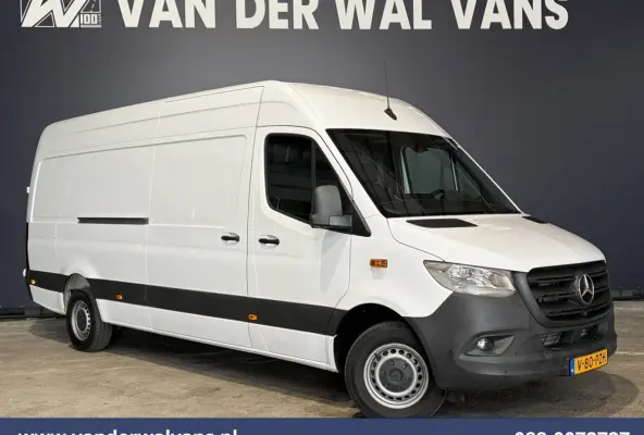 317 CDI 170pk L3H2 Euro6 Airco | 360 Graden Camera | Navigatie | Apple Carplay | Chauffeursstoel Cruisecontrol, Android Auto, Stoelverwarming, 270 Graden Achterdeuren, Parkeersensoren, Bijri
