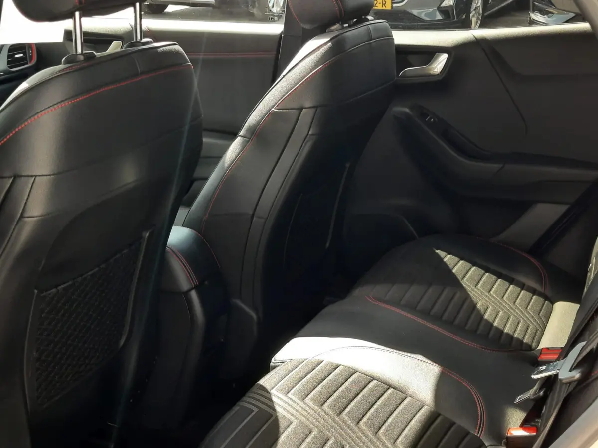 1.0 EcoBoost ST-Line X | Automaat | Winterpack, Stuur/Stoel/Voorruitwarming ! | Panorama dak | Led Koplampen