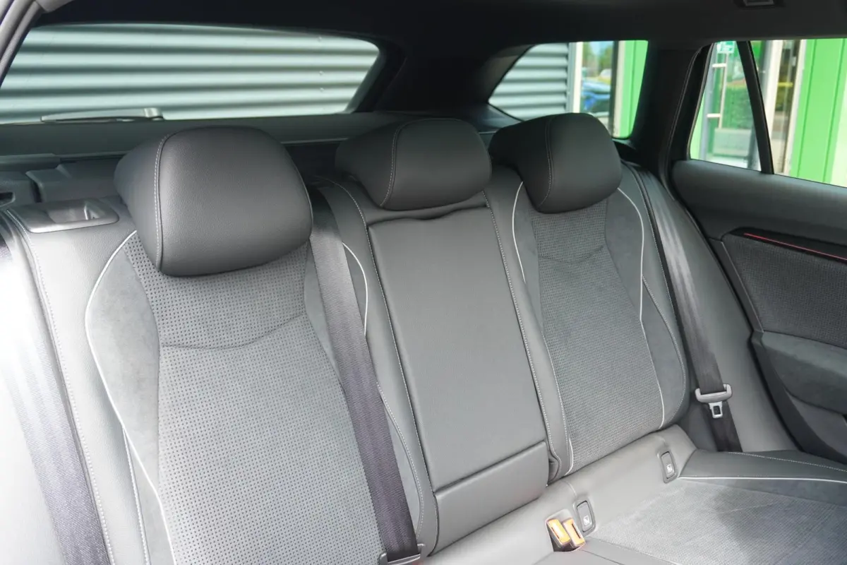 1.5 TSI 204pk PHEV Sportline Business | Canton Soundsystem | Panoramadak