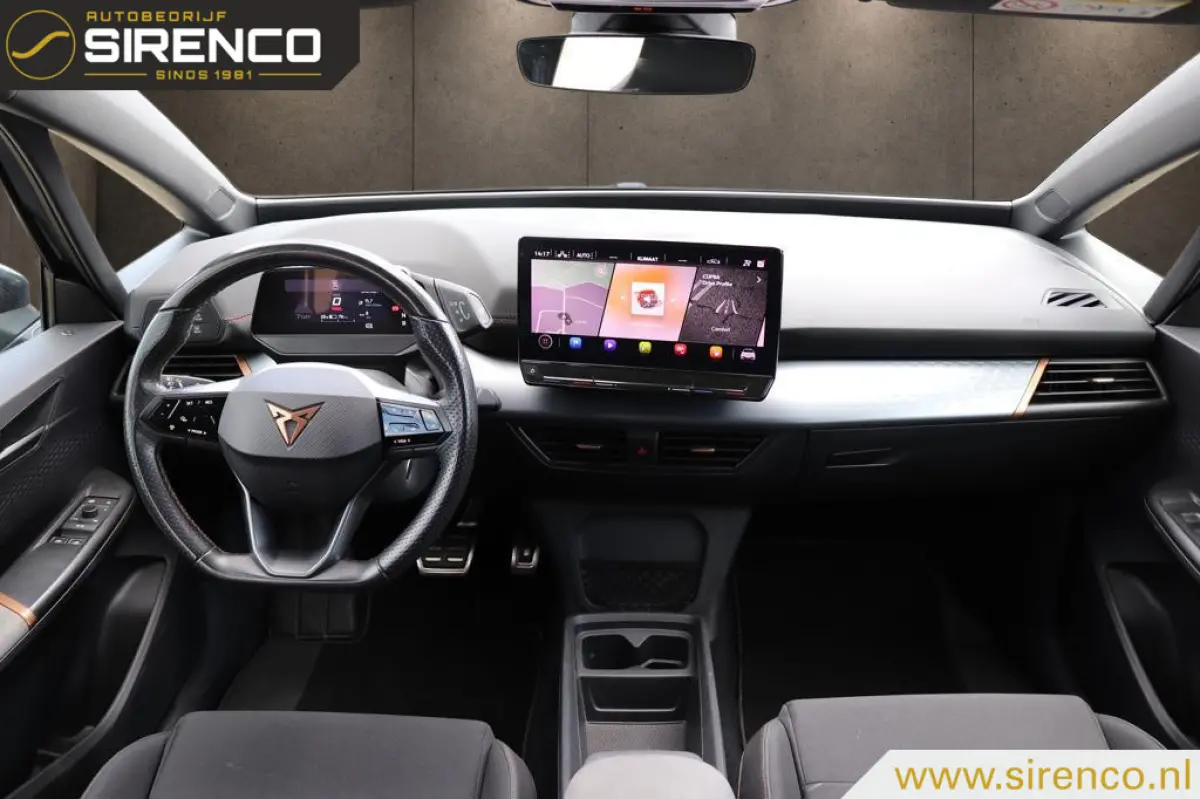 Business One 62 kWh | navigatie | stoelverwarming | sfeerverlichting | Android auto & Apple carplay | led | camera | soh 88% |