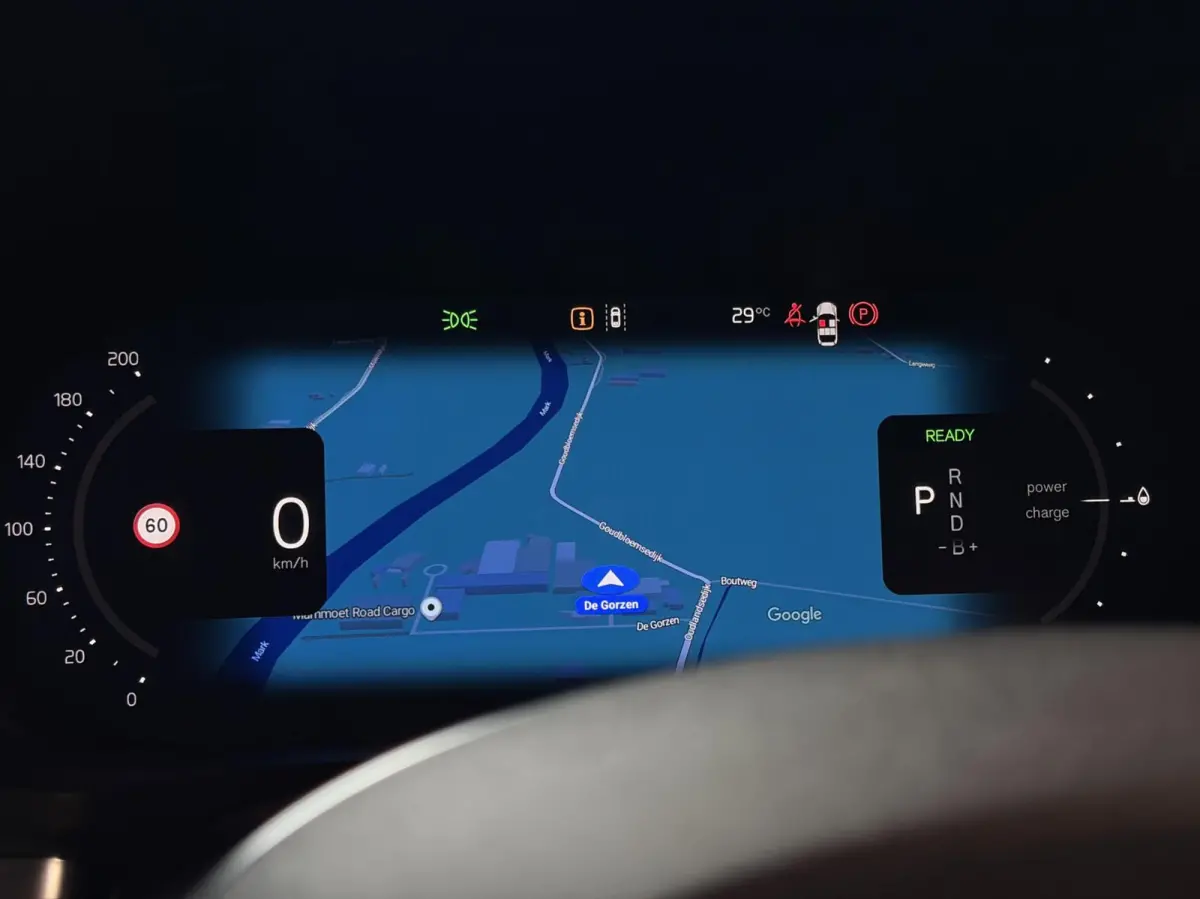 2.0 T6 AWD Plus Dark |TREKH.|PANO|PILOT|360°|H&K