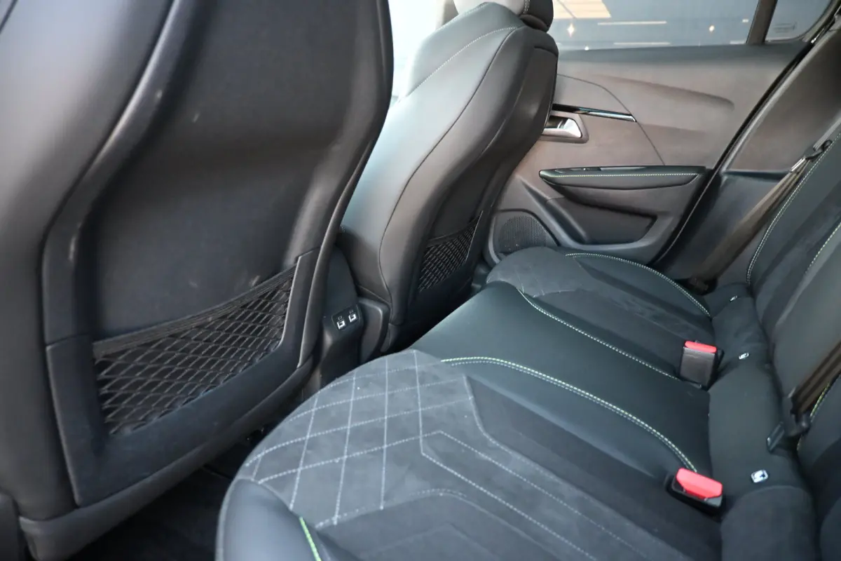 EV GT Pack 50 kWh 3 Fase 90,5%SOH! | Panoramadak | Stoelverwarming | Adaptive Cruise | Alcantara | Achteruitrijcamera | Navigatie | Climate Control | !!