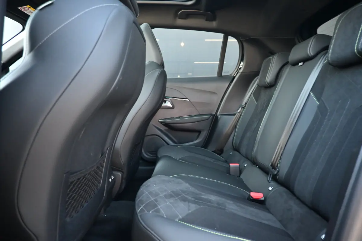 EV GT Pack 50 kWh 3 Fase 90,5%SOH! | Panoramadak | Stoelverwarming | Adaptive Cruise | Alcantara | Achteruitrijcamera | Navigatie | Climate Control | !!