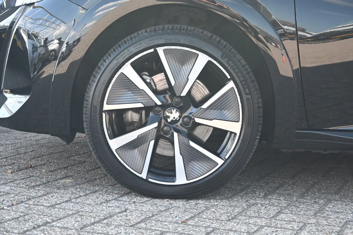 EV GT Pack 50 kWh 3 Fase 90,5%SOH! | Panoramadak | Stoelverwarming | Adaptive Cruise | Alcantara | Achteruitrijcamera | Navigatie | Climate Control | !!