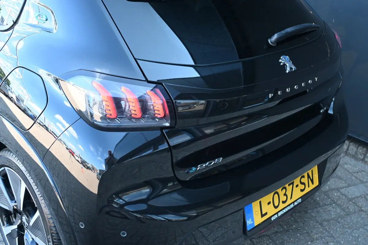 EV GT Pack 50 kWh 3 Fase 90,5%SOH! | Panoramadak | Stoelverwarming | Adaptive Cruise | Alcantara | Achteruitrijcamera | Navigatie | Climate Control | !!