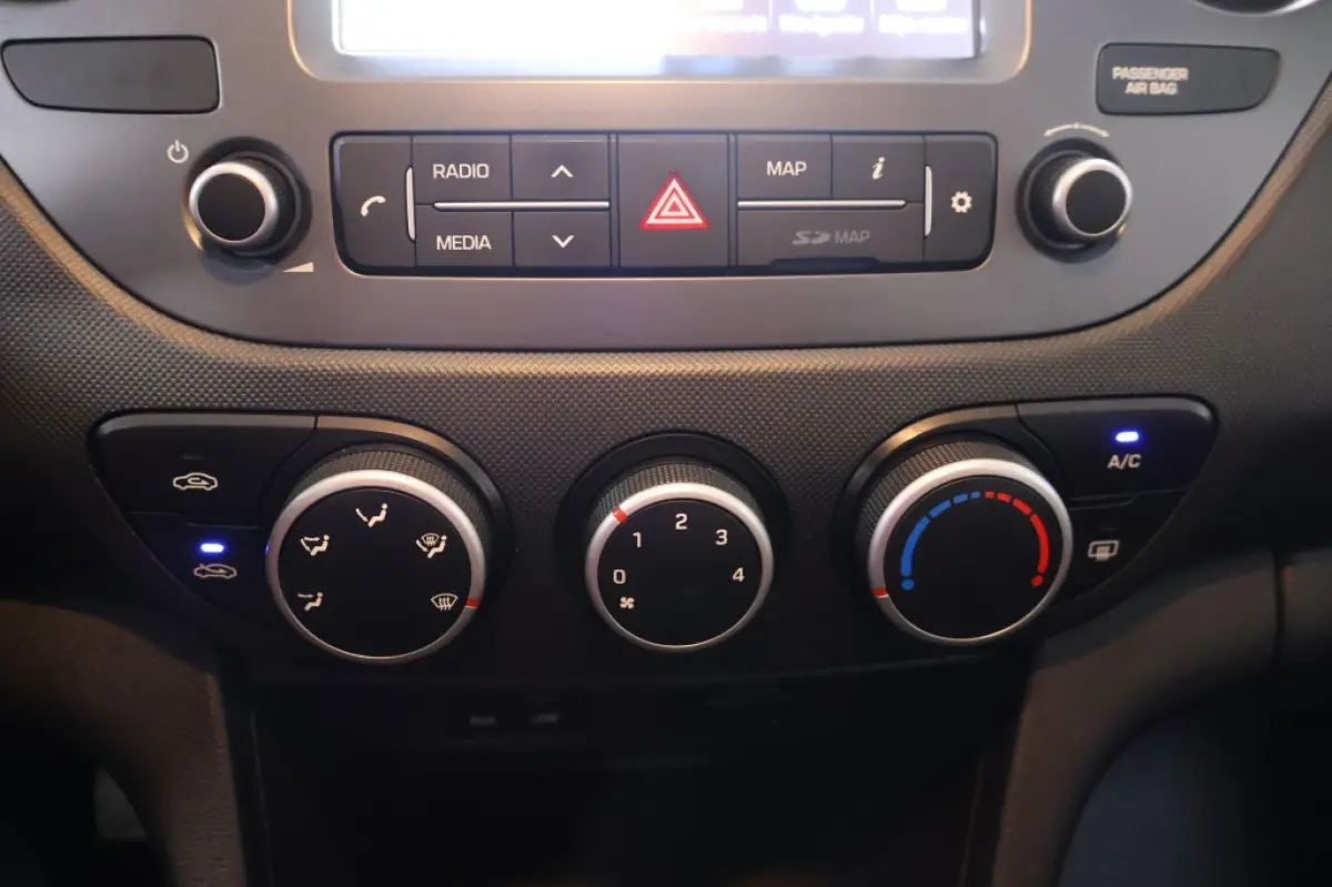 1.0i i-Motion Premium