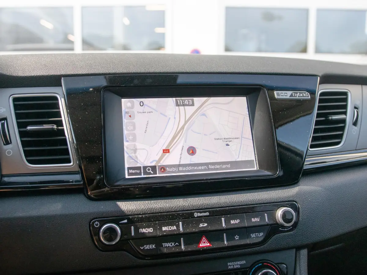 1.6 GDi Hybrid BusinessLine l Camera l Stoel Stuurverwarming l Carplay