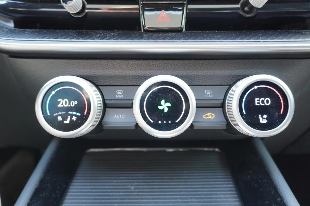 1.5 TSI 204pk PHEV Sportline Business | Panoramadak | Trekhaak | Head-up | Canton Audio