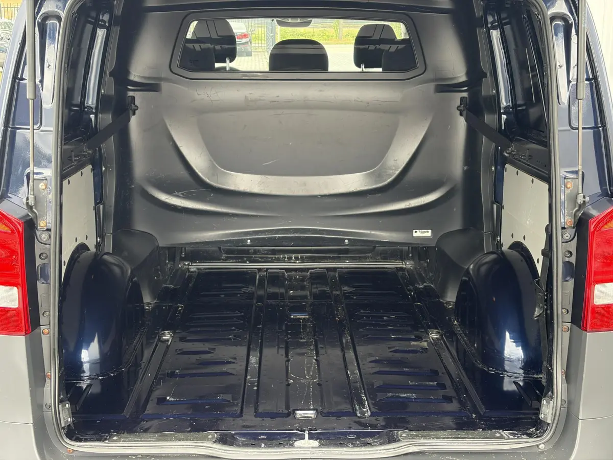 109 CDI Lang*DUBBEL CABINE*NAVI*ECC*CAM*TEL*CRUISE