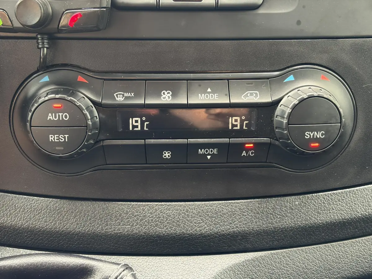 109 CDI Lang*DUBBEL CABINE*NAVI*ECC*CAM*TEL*CRUISE
