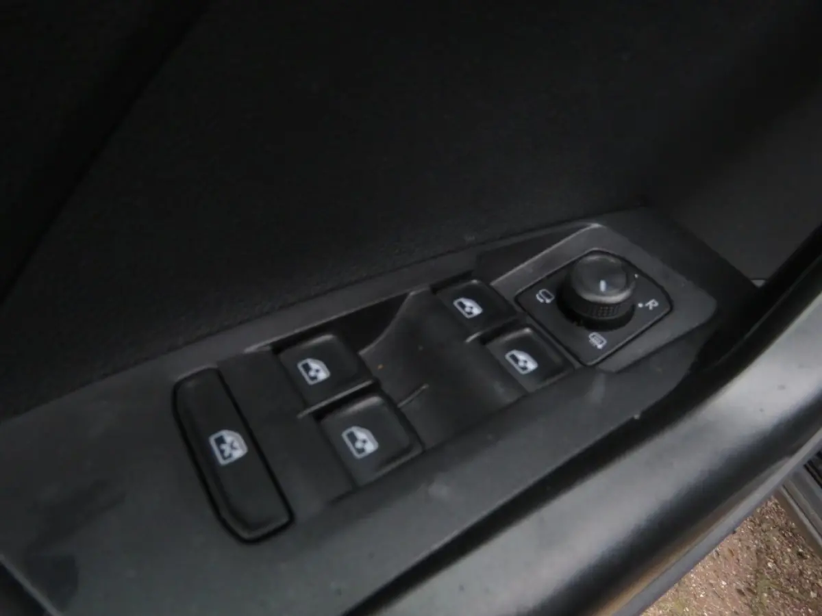 1.0 TSI DSG-aut. / Trekhaak / Camera / Navi / Stoelverw. / BOVAG garantie