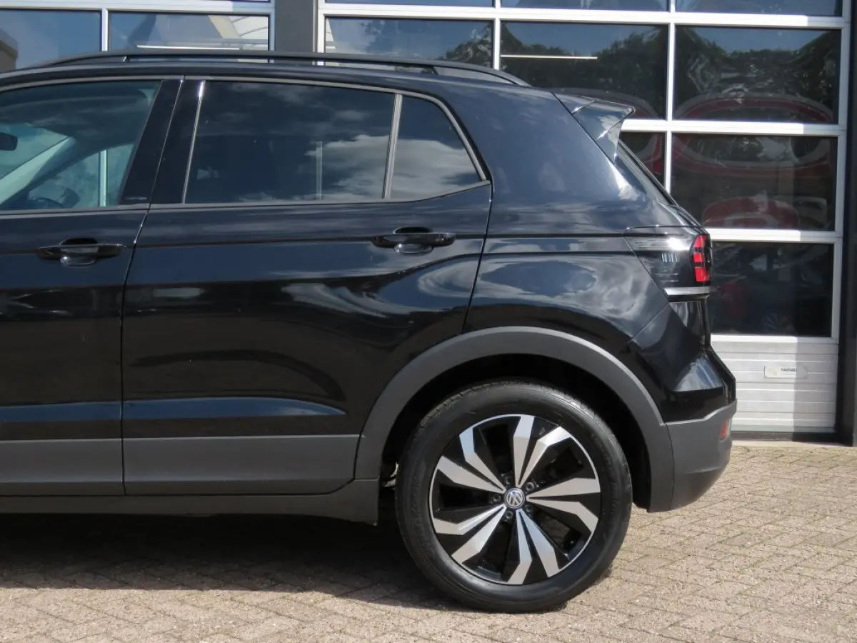 1.0 TSI DSG-aut. / Trekhaak / Camera / Navi / Stoelverw. / BOVAG garantie