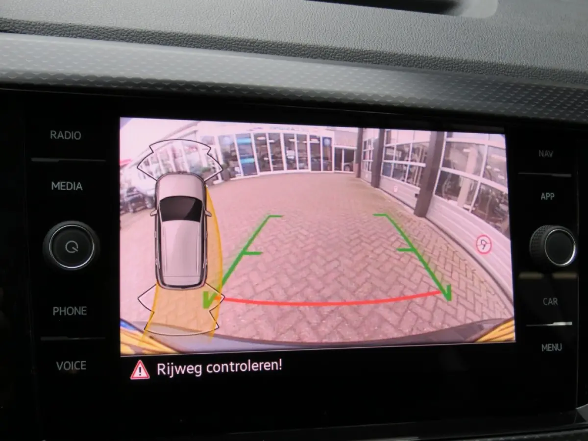 1.0 TSI DSG-aut. / Trekhaak / Camera / Navi / Stoelverw. / BOVAG garantie