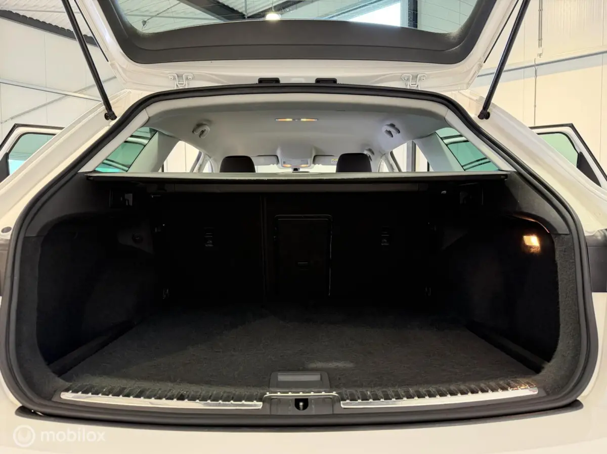 1.0 EcoTSI Style Business Intense, Navigatie|Carplay|Cruise |Pdc|Lm|1e Eig.