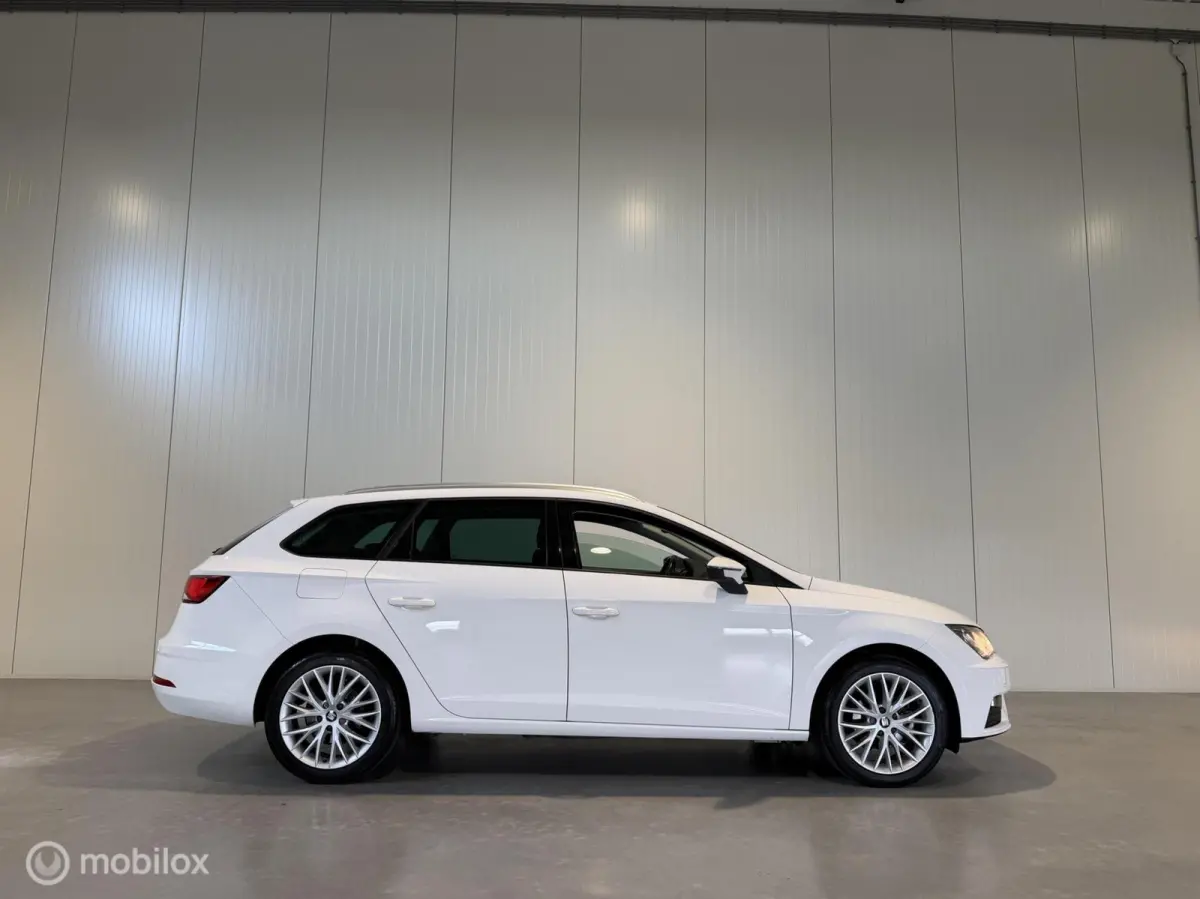 1.0 EcoTSI Style Business Intense, Navigatie|Carplay|Cruise |Pdc|Lm|1e Eig.