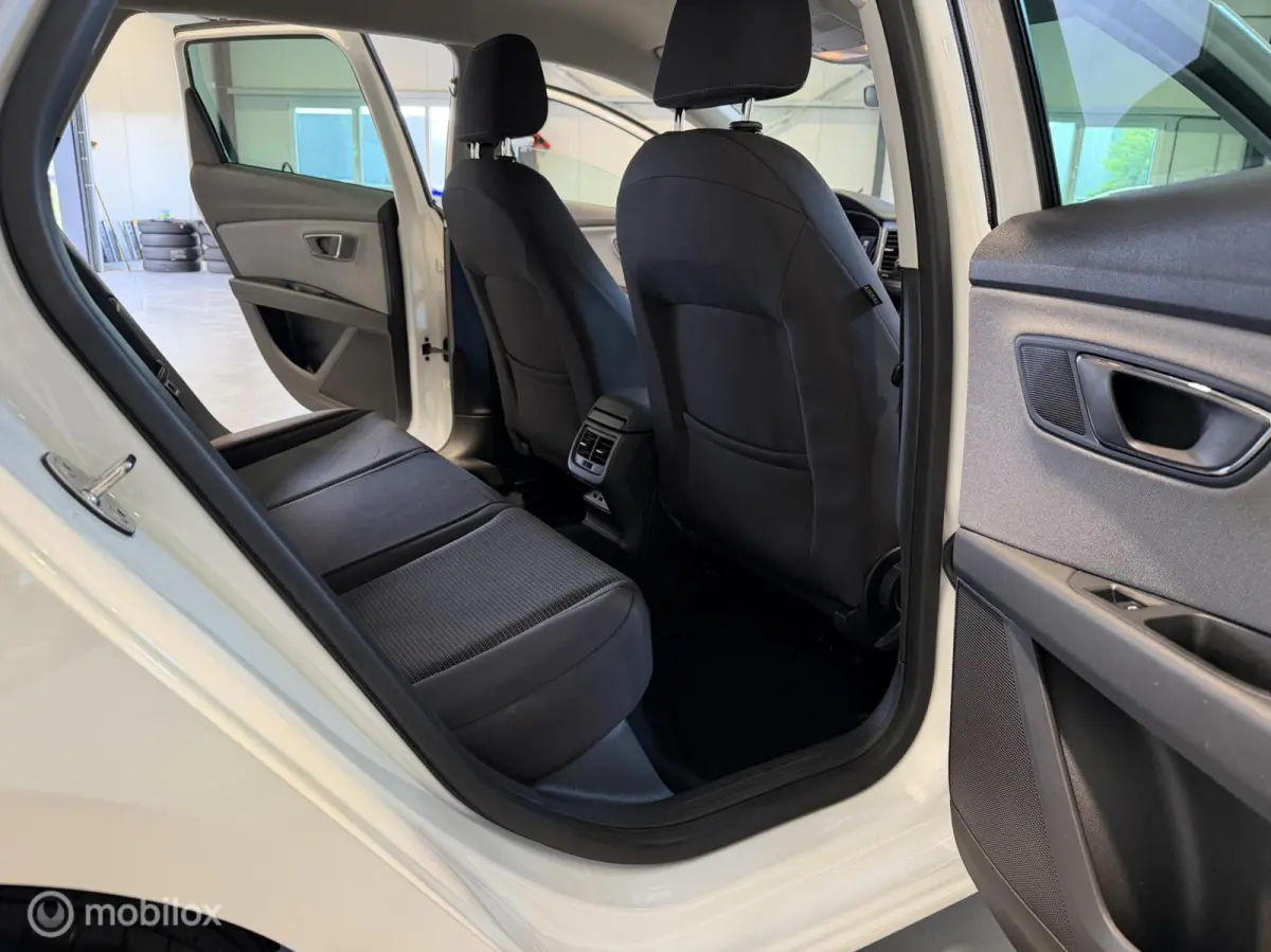 1.0 EcoTSI Style Business Intense, Navigatie|Carplay|Cruise |Pdc|Lm|1e Eig.