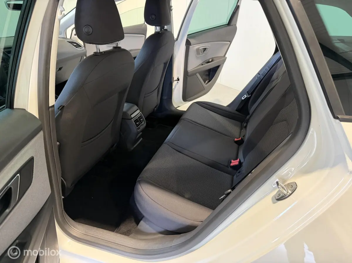 1.0 EcoTSI Style Business Intense, Navigatie|Carplay|Cruise |Pdc|Lm|1e Eig.