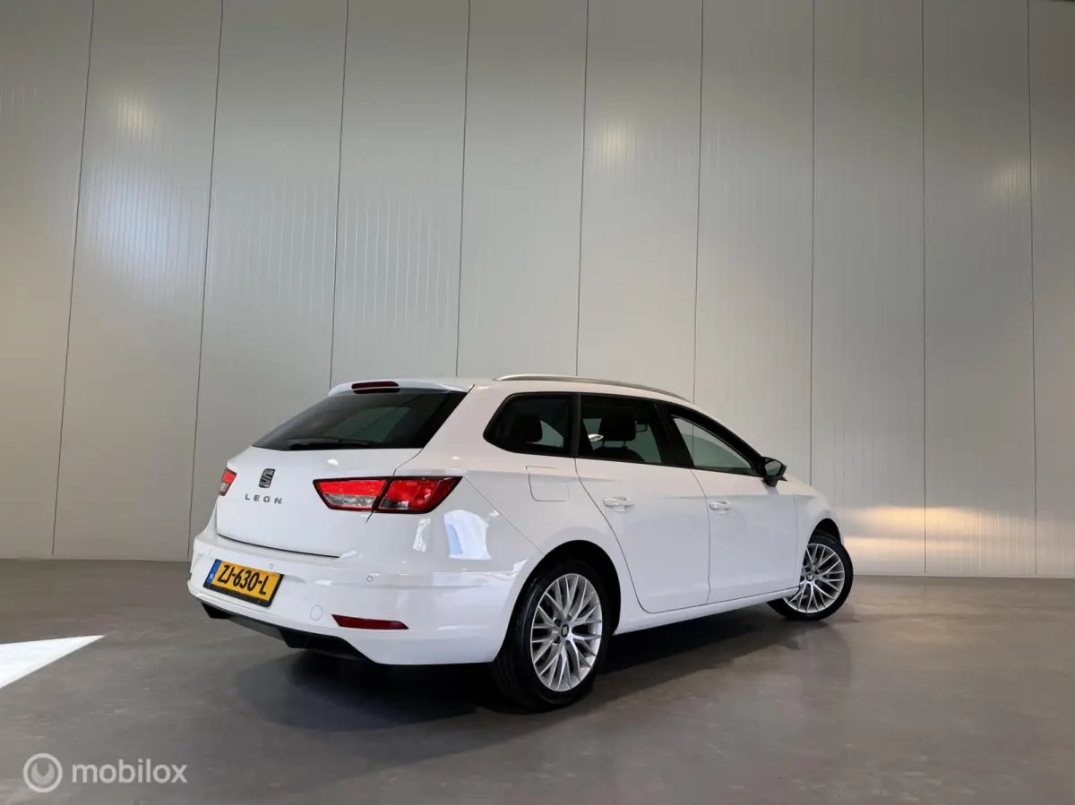 1.0 EcoTSI Style Business Intense, Navigatie|Carplay|Cruise |Pdc|Lm|1e Eig.