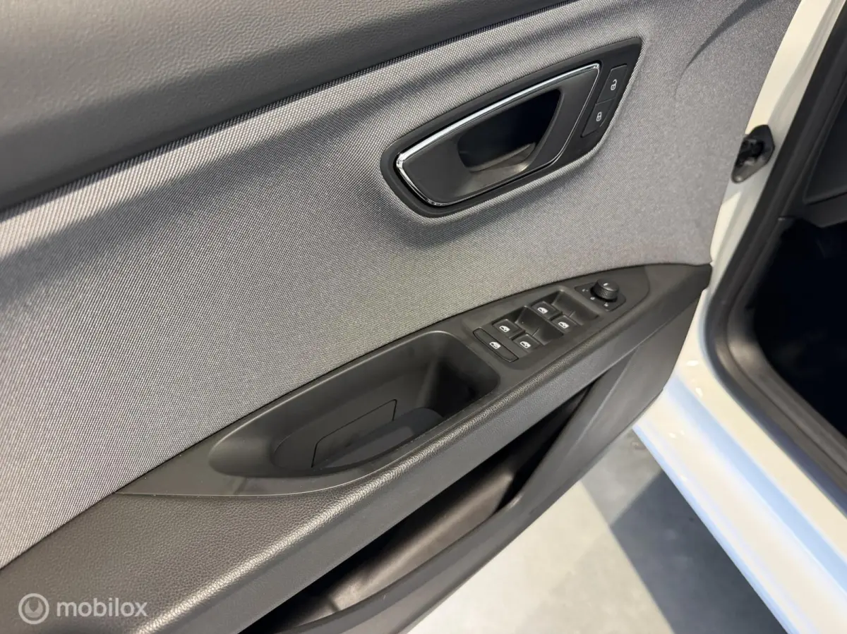 1.0 EcoTSI Style Business Intense, Navigatie|Carplay|Cruise |Pdc|Lm|1e Eig.