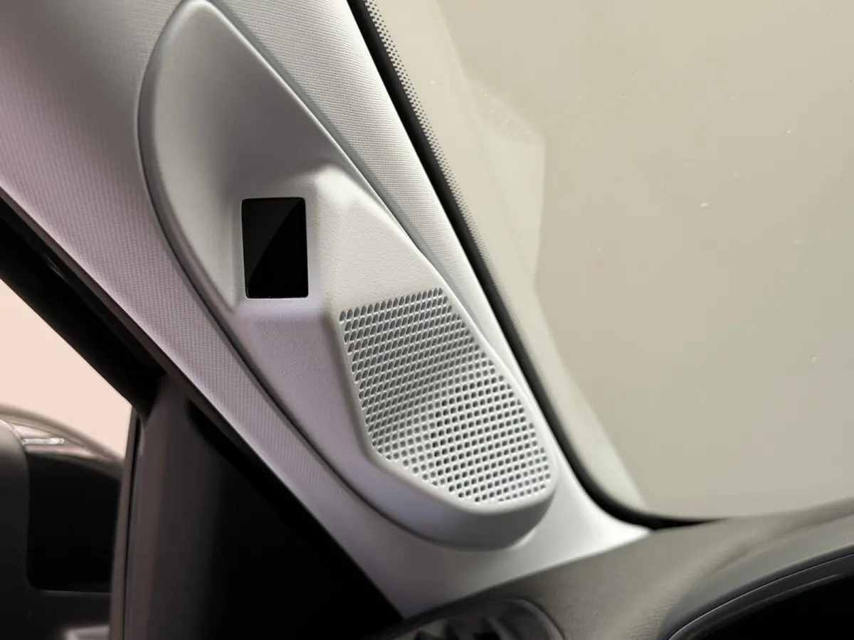 Allure | Elektrische parkeerrem | Extra getinte achterste zijruiten en achterruit | Extra getinte achterste zijruiten en achterruit