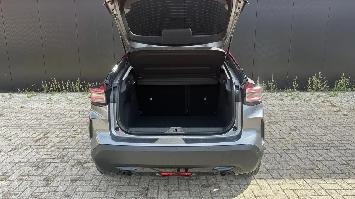 Collection | Achteruitrijcamera met Top Rear Vision (180° weergave van ruimte achter de auto) | Automatische airconditioning met actief carbonfilter | Elektrisch verstel- en verwarmbare bui