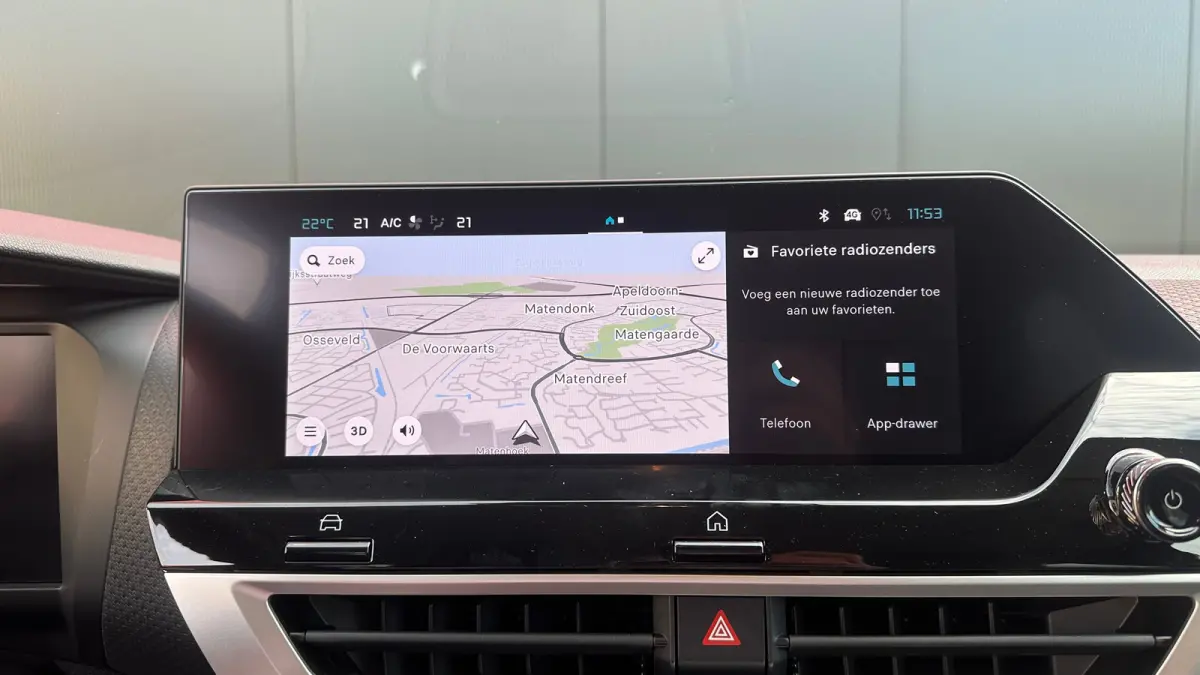 Collection | Achteruitrijcamera met Top Rear Vision (180° weergave van ruimte achter de auto) | Automatische airconditioning met actief carbonfilter | Elektrisch verstel- en verwarmbare bui