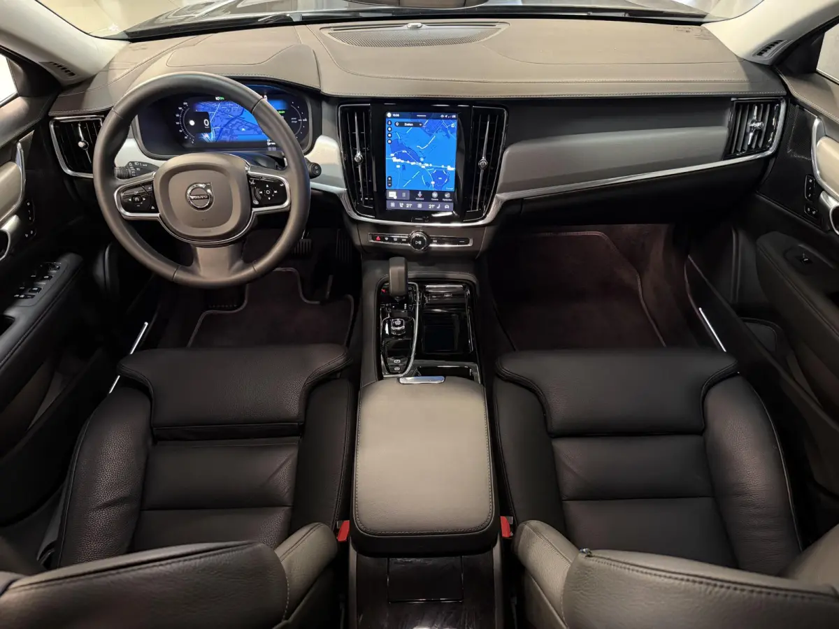 2.0 T6 PHEV AWD Plus Bright 19"/Leder + memory l + r/Stoel + stuurverwarming/Adaptieve cruise/Harman Kardon/Dodehoek/Elektrische klep/Keyless