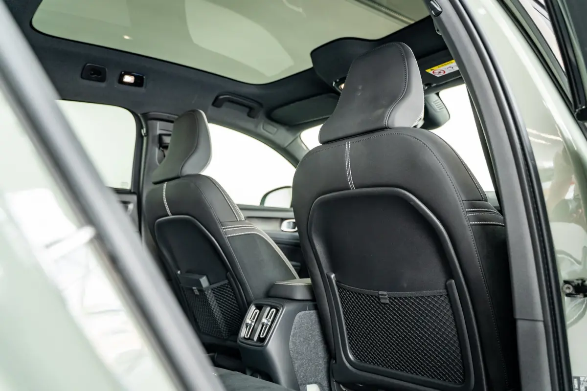 Extended Range Plus 82 kWh | Trekhaak | Privacy glas | All season | Climate Pack